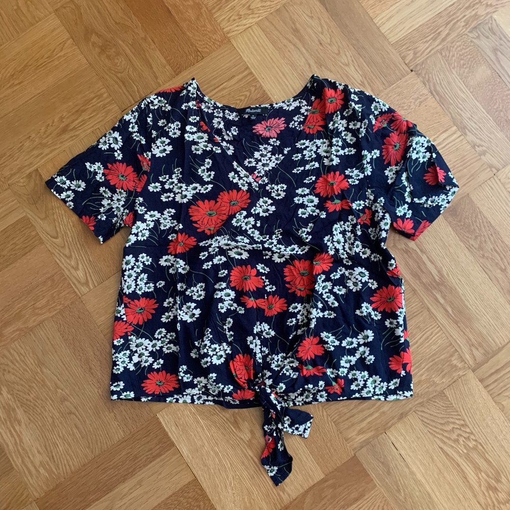 Madewell Hillside Daisies Tie Front Top